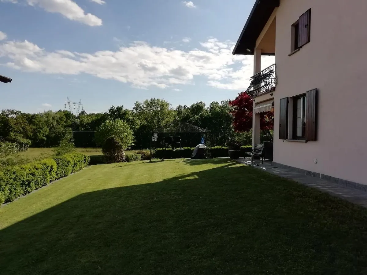 Villa Azalea San Fermo della Battaglia Italy
