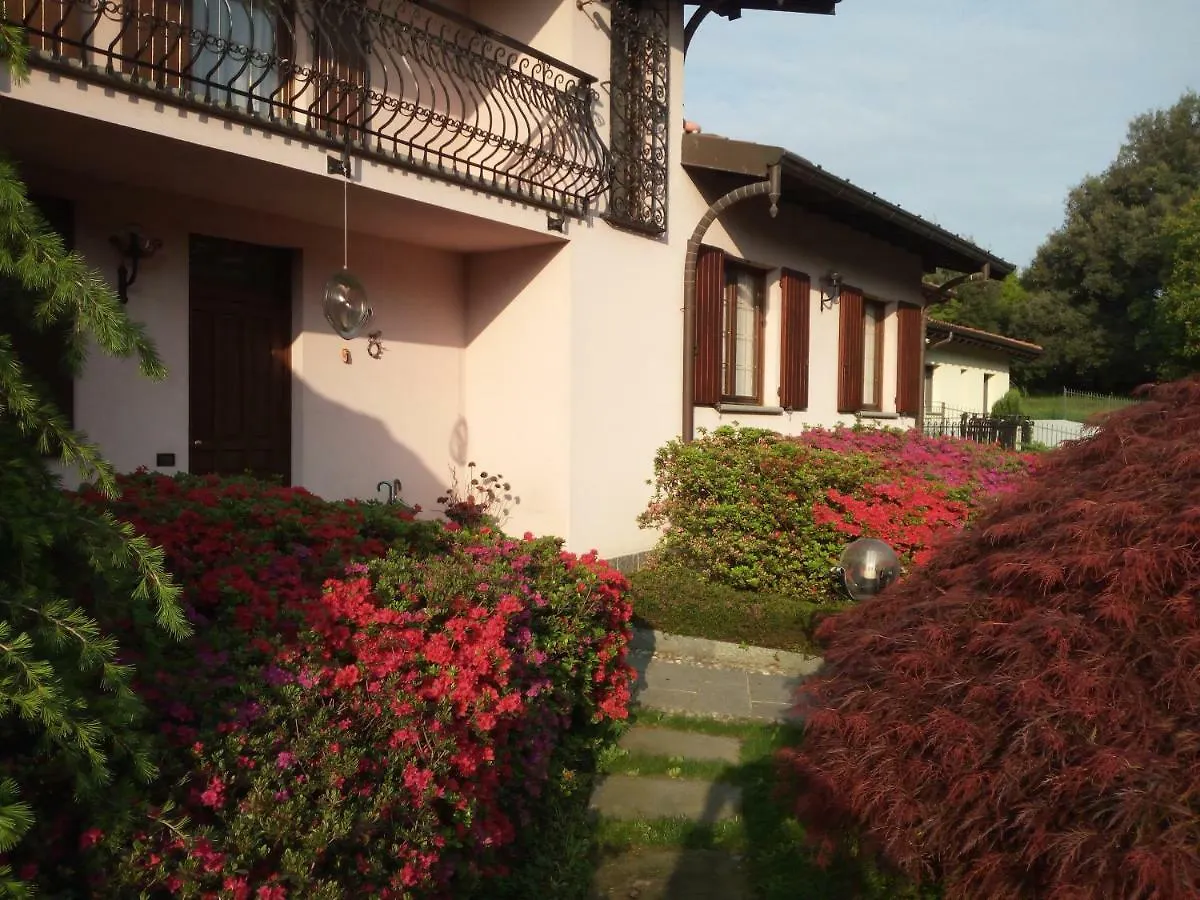 Villa Azalea San Fermo della Battaglia Italy
